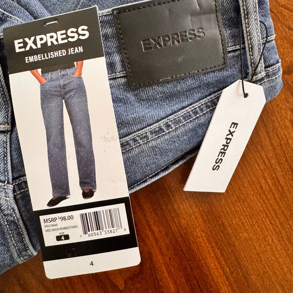EXPRESS blue denim wide leg jeans with rhinestones on front. SIZE 4. - Picture 4 of 6